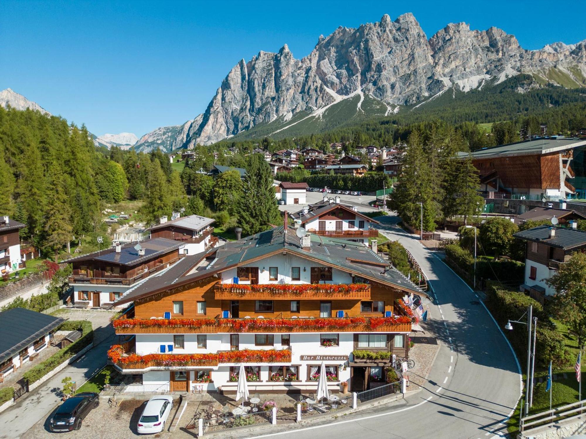 Barisetti Sport Hotel